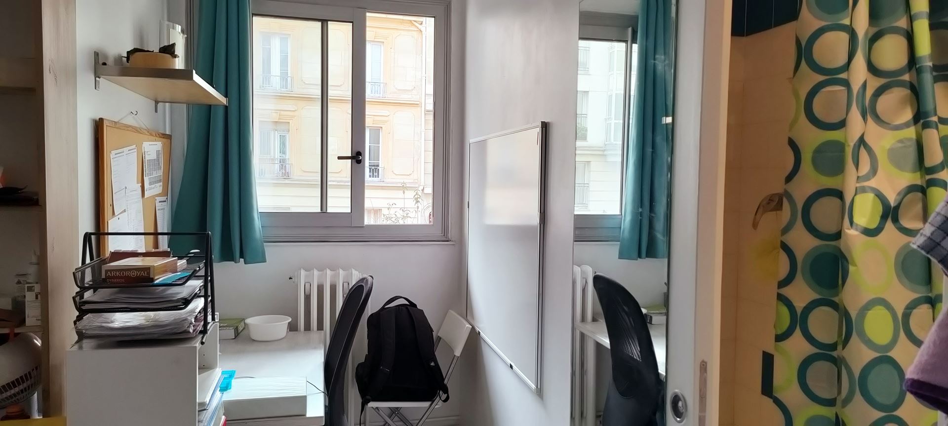 PARIS Quartier PORTE DAUPHINE (75016) Une chambre 10 m² en MEUBLEE VENDU OCCUPEE (BAIL ETUDIANT)